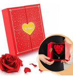 Kit Love Box - Caixa De Rosas Em Coração + Colar