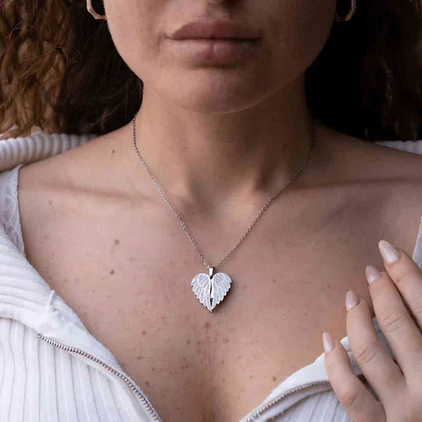 Colar Asas de Anjo Personalizável + Caixa de Flor Rotativa de Brinde